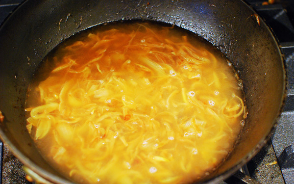 熱熱的濃湯配方——洋蔥芝士濃湯