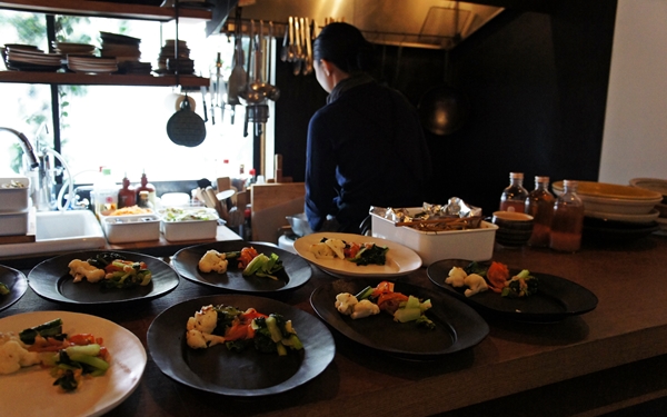 在這裡提供讓妳吃到一週所需的蔬菜量的午餐喔＠祖師谷大蔵 Hibari小館 （Soshigayaokura Gohanya Hibari)