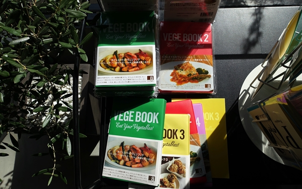 スイーツのクオリティ高っ！ 東京を代表するヴィーガンカフェのお菓子工房でコーヒー＠エイタブリッシュ