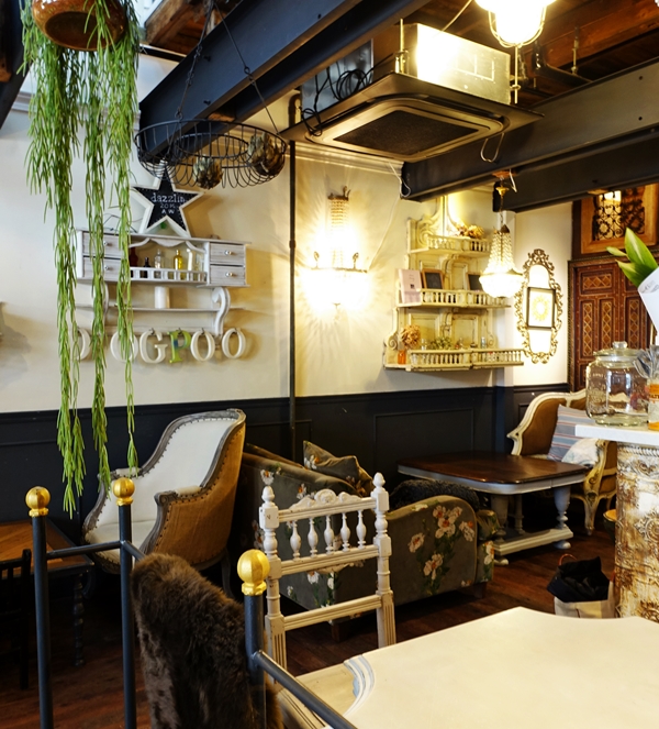 同時品嚐兩種咖啡的特別組合與軟綿綿鬆餅／祐天寺toile de liberte