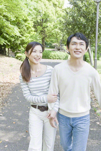 擄獲他的心只需三秒就決定。絕對受喜愛的行動「勾勾手」是?