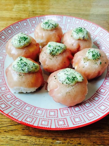 【食譜】適合當招待菜色！生火腿握壽司做法