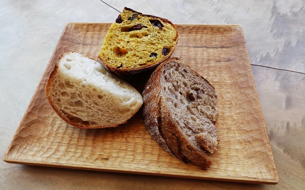 一人獨占大海與天空，其實想自己獨享的咖啡廳「南町TERRACE」