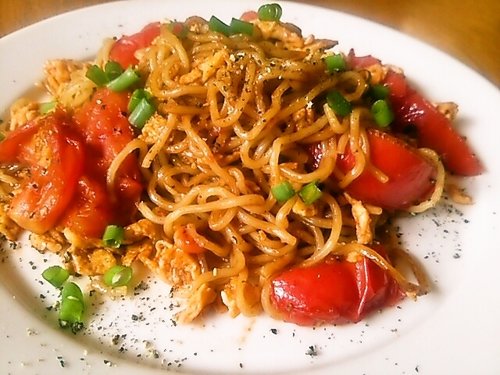 【食譜】恰當的酸非常美味！蕃茄炒麵做法