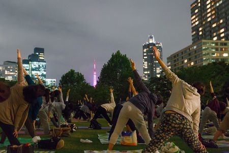 在大都市的草地上練瑜珈＆跳芭蕾。一起來參加「MIDTOWN RELAX PARK 2015」！