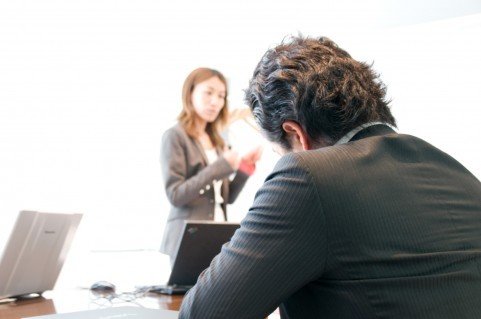 不會發展成戀愛關係！與異性同事保持良好關係的訣竅