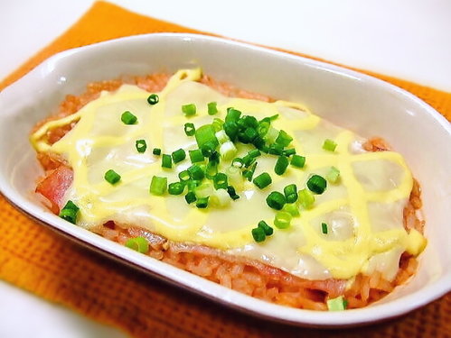 用盤子1個＆5分鐘即可完成！爆好吃「馬赫焗烤」的作法