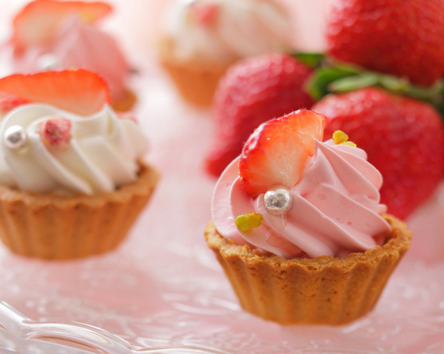 位於Hotel New Otani大阪內的餐廳「SATSUKI LOUNGE」將舉辦「Sweets&Sandwich Buffet ~在飯店採草莓~」