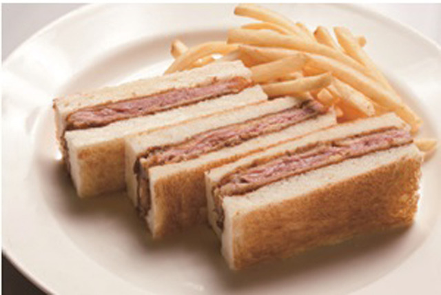 位於Hotel New Otani大阪內的餐廳「SATSUKI LOUNGE」將舉辦「Sweets&Sandwich Buffet ~在飯店採草莓~」