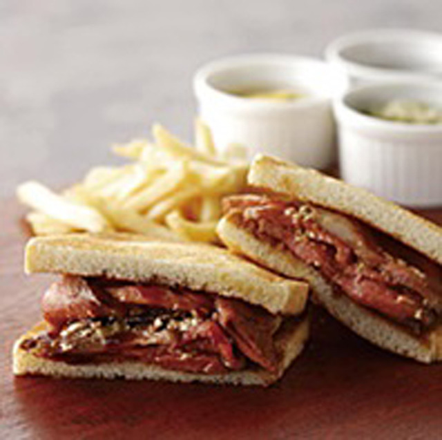 位於Hotel New Otani大阪內的餐廳「SATSUKI LOUNGE」將舉辦「Sweets＆Sandwich Buffet ～在飯店採草莓～」