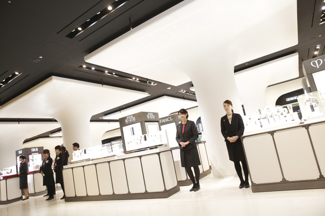 コスメ&香水ゾーン