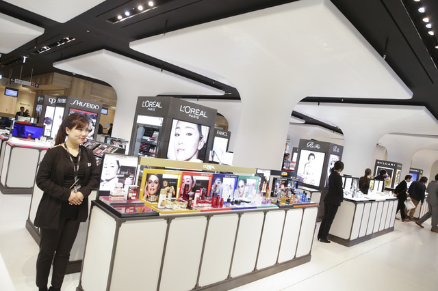 コスメ&香水ゾーン