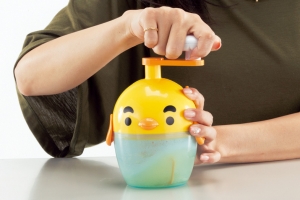 TAKARA TOMY ARTS『來做蓬鬆軟綿的驚人歐姆蛋吧!』