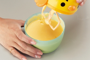 TAKARA TOMY ARTS『來做蓬鬆軟綿的驚人歐姆蛋吧!』