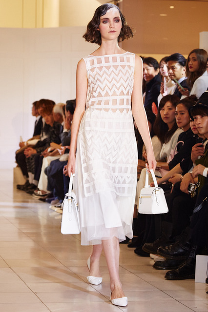 2016 Samantha Thavasa