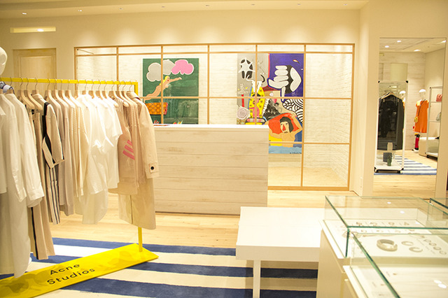 3月25日オープンした新宿新南口に開業する商業施設・ニュウマン（NEWoMan）