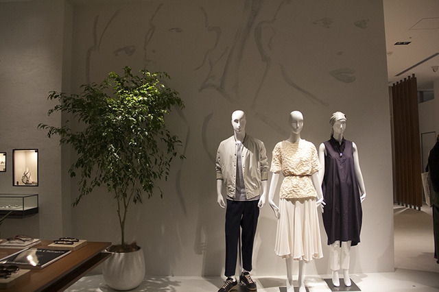 3月25日オープンした新宿新南口に開業する商業施設・ニュウマン（NEWoMan）