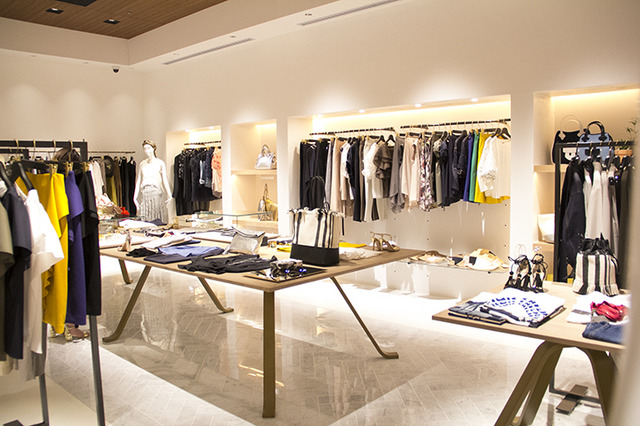 3月25日オープンした新宿新南口に開業する商業施設・ニュウマン（NEWoMan）