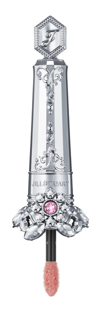 「Forever Juicy Oil Rouge」推出的是,薄透款式的果漾唇彩(2,800日圓)