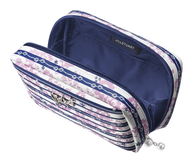 限定化妝包(3,800日圓)