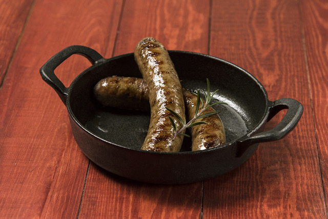 「炙烤鹿肉香腸」（900日圓）