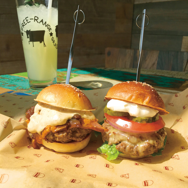 銀座店限定のミニサイズバーガー2個セットのスライダースセット