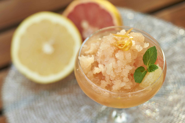 「葡萄柚與蜂蜜之法式冰沙」