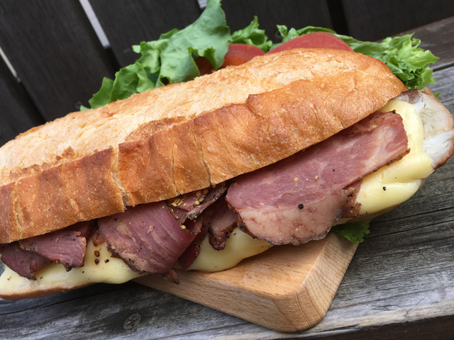 「古巴三明治」(含稅900日圓)