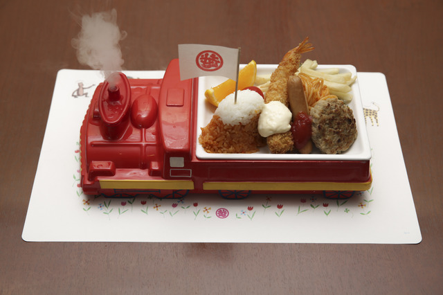 昭和5年(1930年)の登場以来人気の「お子様ランチ」(800円)