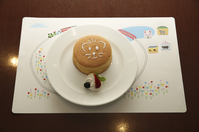 ライオン像よりずいぶんとかわいい「ライオンパンケーキ」(600円)