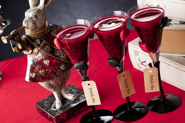 甜點博覽會「來自愛麗絲與紅心皇后的挑戰狀」於Hilton東京舉行