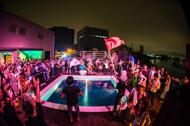 每年慣例，MAISON KITSUNE的夏季派對於東京、大阪舉行！並贈送限量獨家周邊