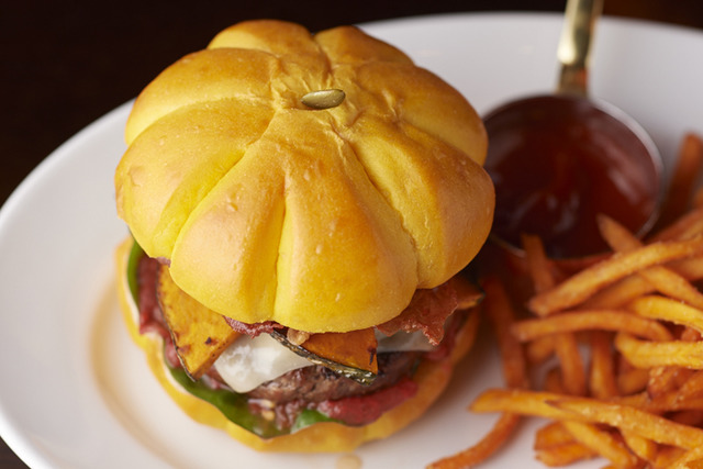 「パンプキンバーガー」(2,200円)