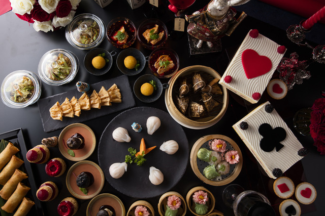 「秋季愛麗絲甜點&點心午膳」(4,000日圓)