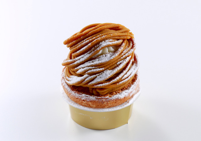 「蘋果焦糖蛋糕」（635日圓※五・六・日・假日限定販售）