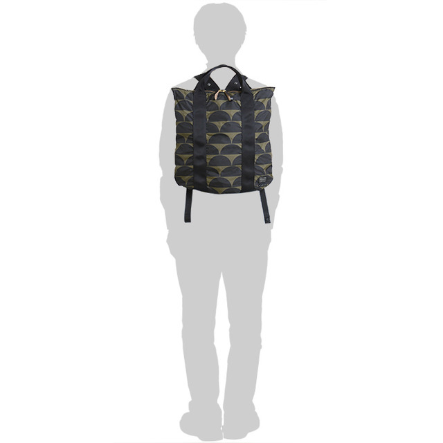 「2WAY TOTE BAG」（3萬5,000日圓）