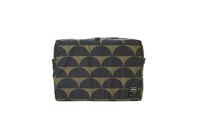 「POUCH 3 SIZE」（1萬1,000日圓）