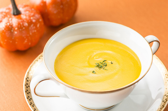 「南瓜法式濃湯」（700日圓）