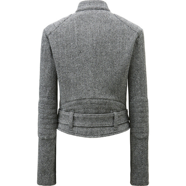 UNIQLO和CARINE ROITFELD聯名合作的2016秋冬典藏「CARINE ROITFELD」發售