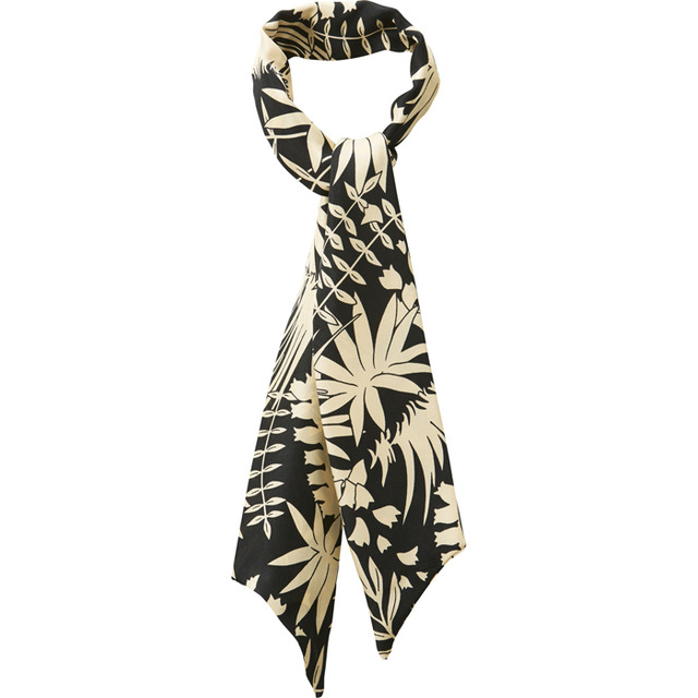 UNIQLO和CARINE ROITFELD聯名合作的2016秋冬典藏「CARINE ROITFELD」發售