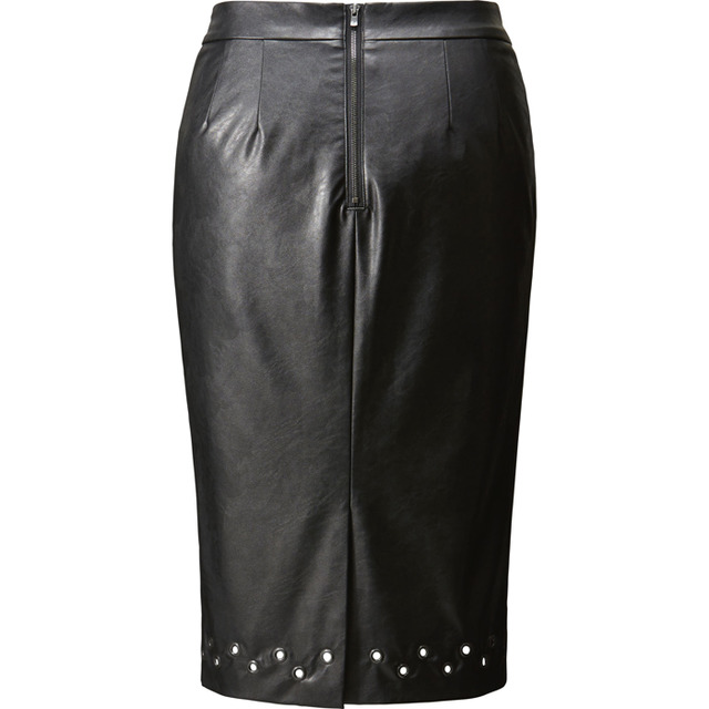 UNIQLO和CARINE ROITFELD聯名合作的2016秋冬典藏「CARINE ROITFELD」發售