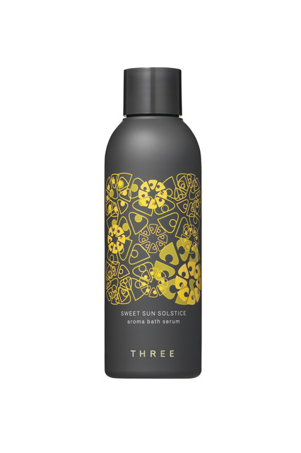 「THREE 精油沐浴活膚美容液 Y」（150ml／3,800日圓）
