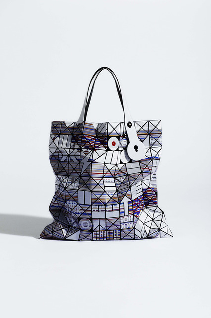 托特包／百變白（10萬日圓）