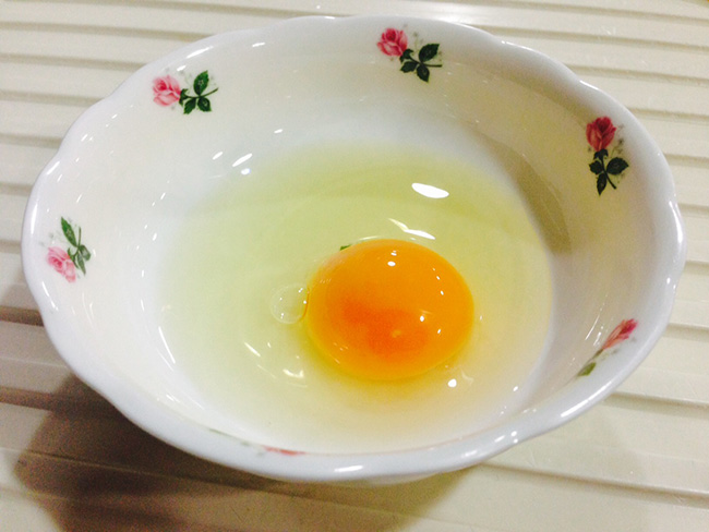 壽喜燒作法：新鮮的蛋