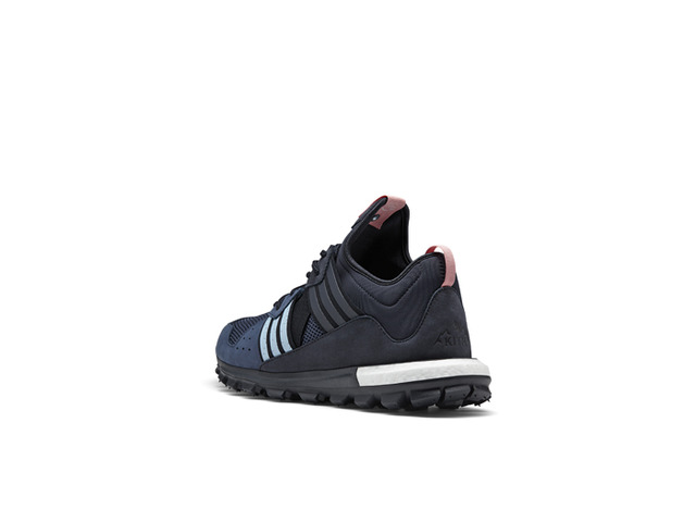 「RESPONSE TRAIL KITH」(2万1,000円)