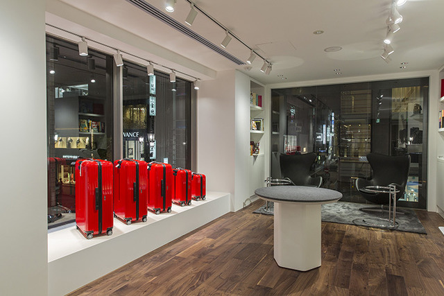 RIMOWA Store 銀座6丁目