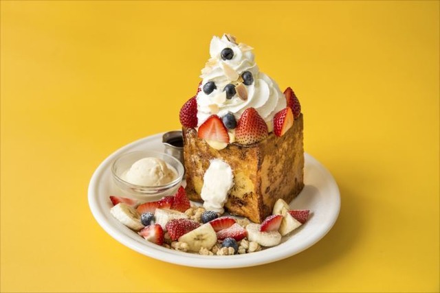 起司蛋糕奶油法國吐司(整個 2,080日圓 / 半個 1,480日圓)