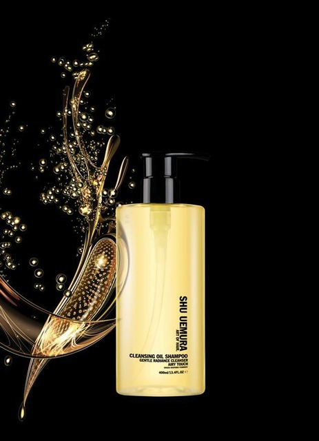 「クレンジングオイル シャンプー」(400ml/3,200円)