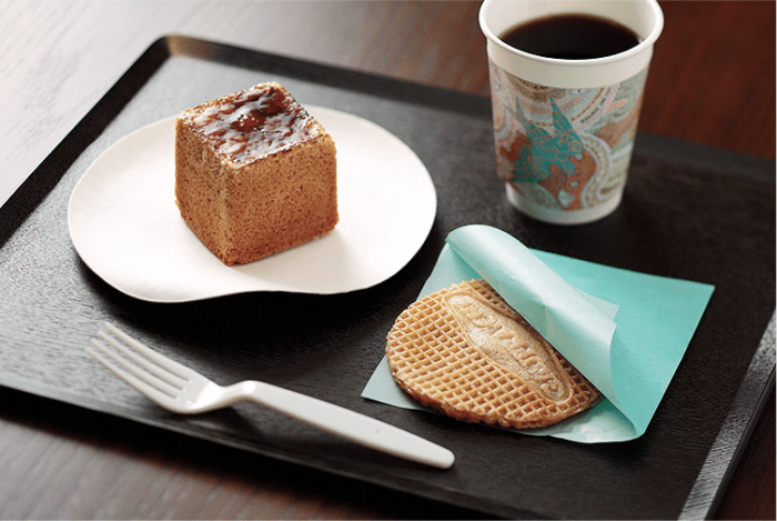 上野風月堂 本店：現烤東京蜂蜜蛋糕、熱烤法蘭酥、手沖咖啡