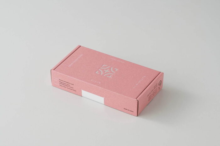 粉色包裝盒